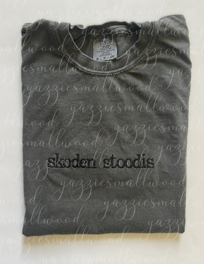 Skoden Stoodis Embroidered in Pepper Comfort Colors 1717 Tee